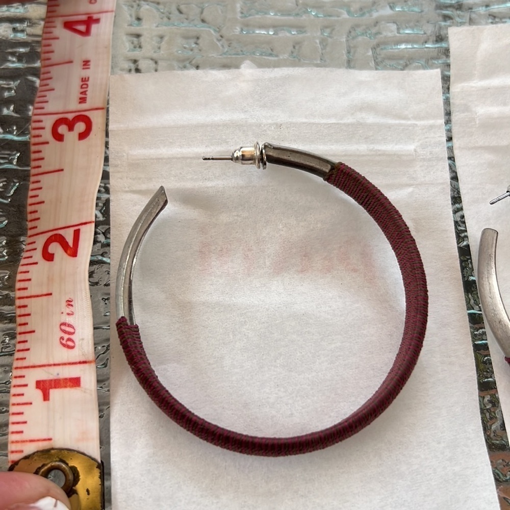 Maroon hoops - Picture 5 of 5